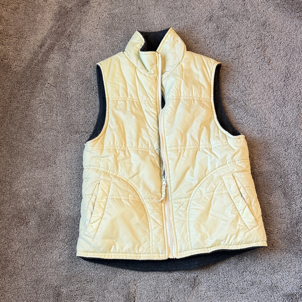 By Design Cream Gray Reversible Quilted Puffer Vest Size M Zip Fleece